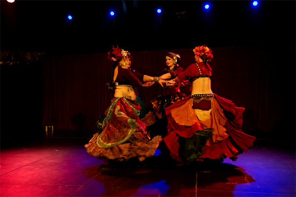 Mouna Tahira - Runa Danae